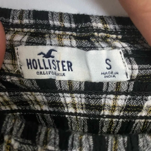 Hollister Top - Picture 3 of 3